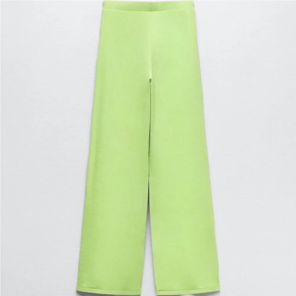 Zara flare high waisted green ribbed pants - Picture 4 of 11